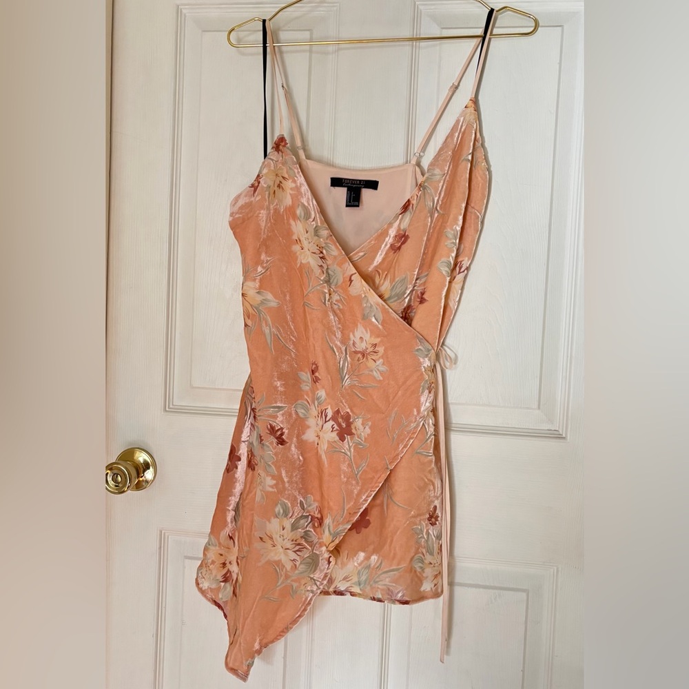 Forever 21 Peach Floral Asymmetrical Dress